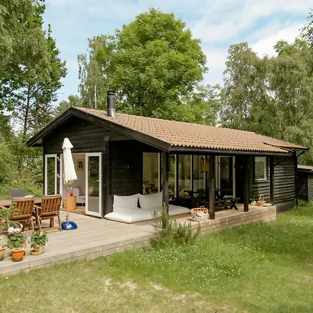Prázdninový dům Elegant With Genuine Danish Summer Feel